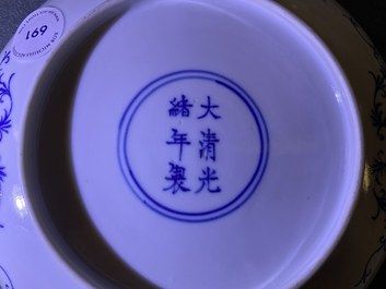 Een Chinees famille rose 'verjaardagsbord', Guangxu merk en periode